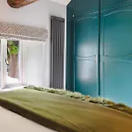 Vakantiehuis Coronation Family Cottage, Modernised 200-year-old District With Private Hot Tub And Parking - Ridgestone *