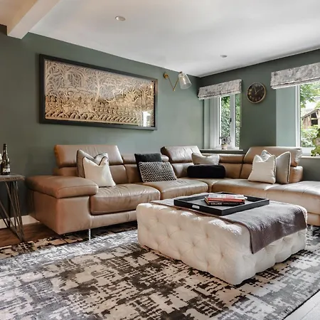 Coronation Family Cottage, Modernised 200-year-old District With Private Hot Tub And Parking * Lindale